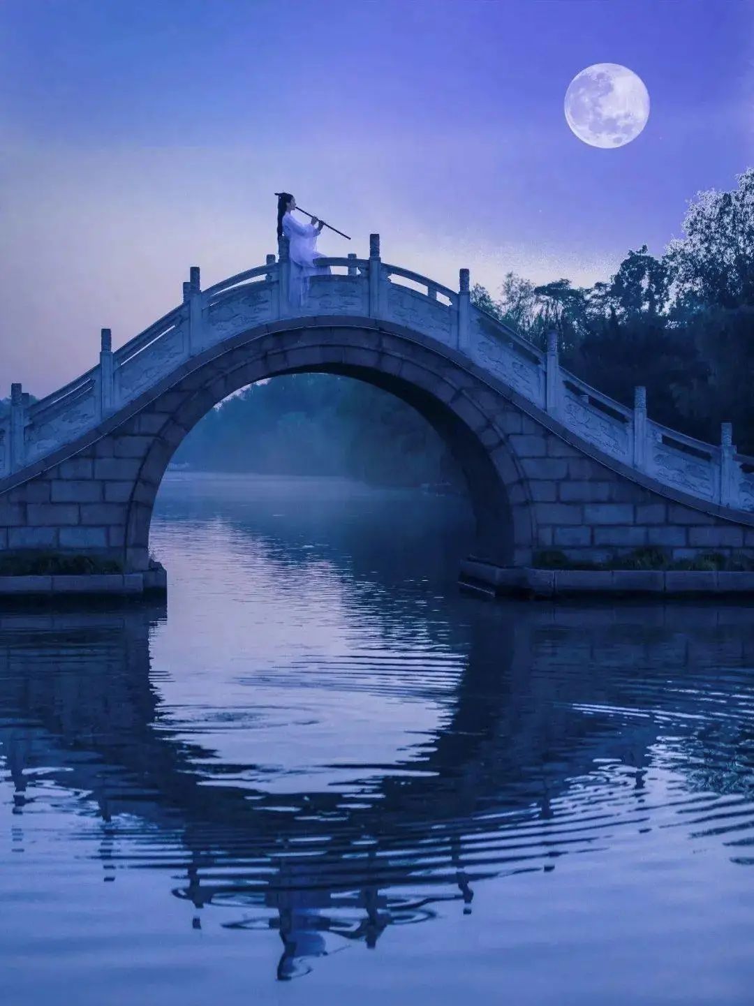 扬州明月的诗句是_扬州24桥明月夜_二十四桥明月夜的二十四桥是扬州著名景点