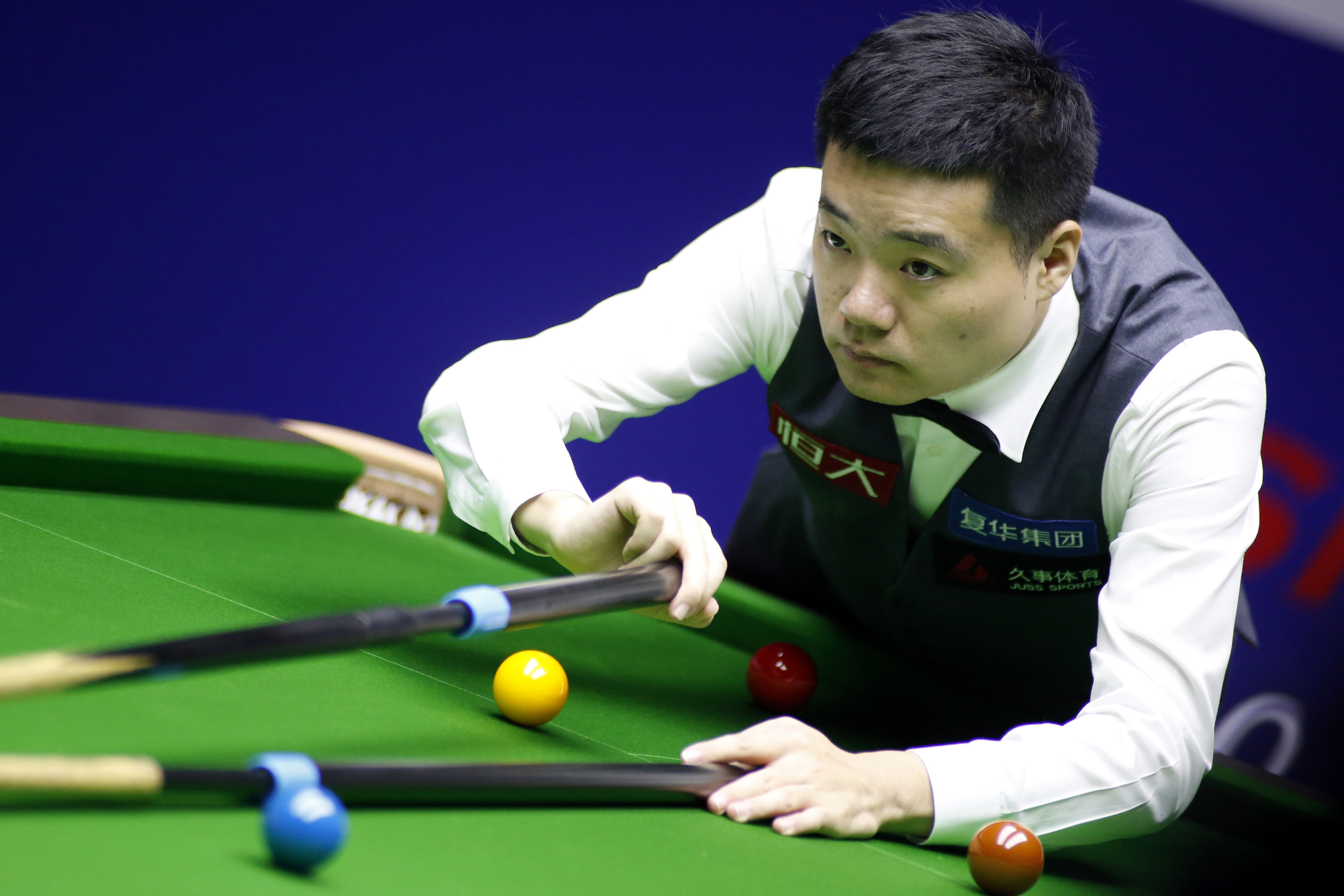 精英台球桌_精英台球俱乐部_台球精英