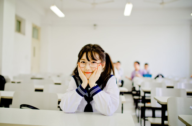 迷人的女教师_迷人的女教师_迷人的女教师