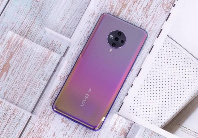 不玩游戏选什么5g手机-上班族必备！不玩游戏也值得拥有的5G