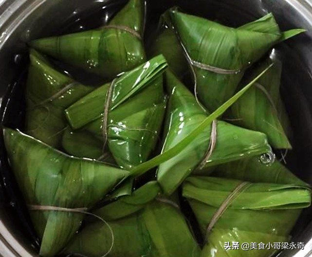 粽子的蒸还是煮_粽子是蒸的煮的_粽子是蒸还是煮